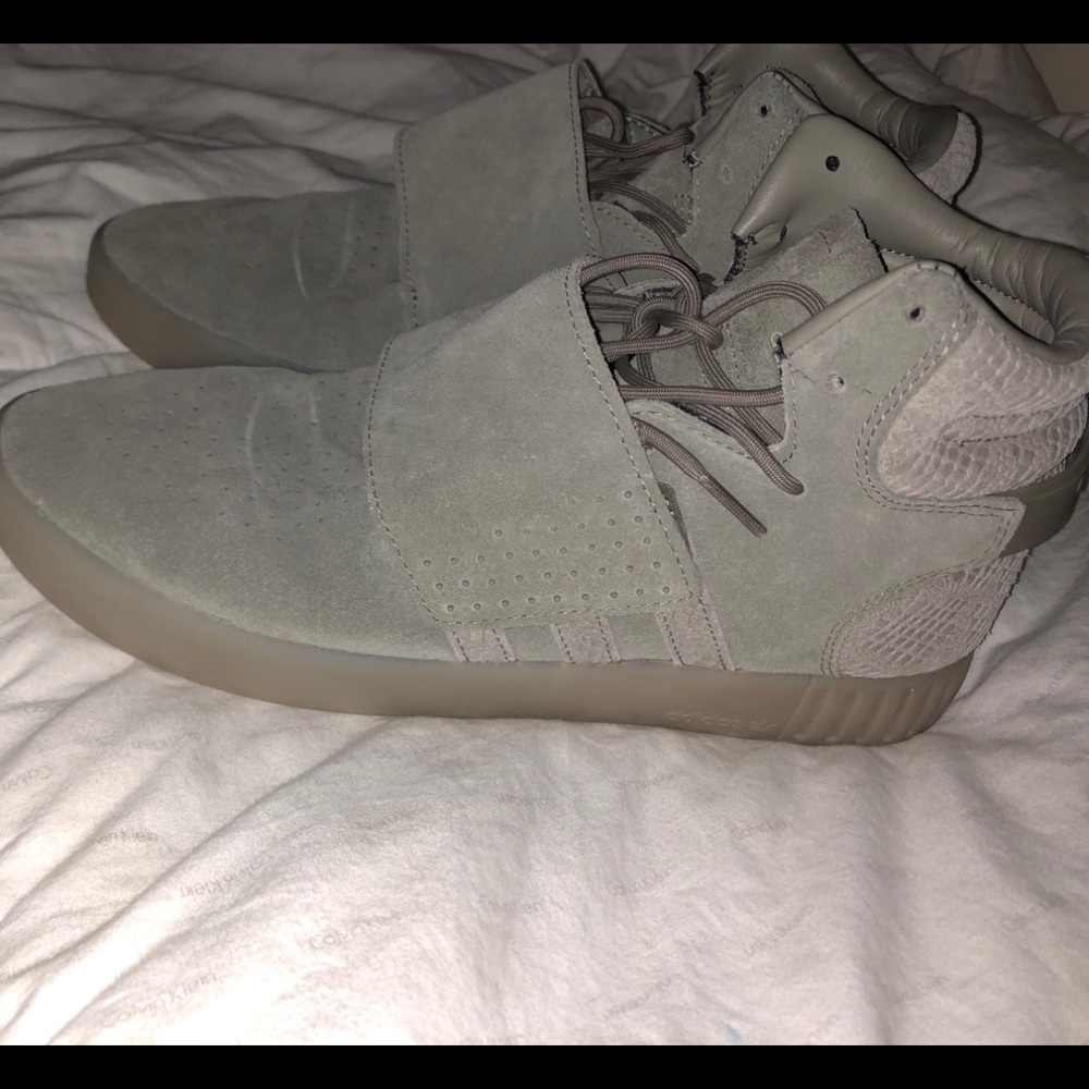 Adidas tubular olive green 10 men’s
